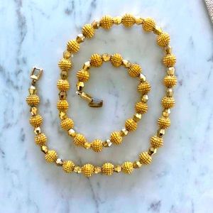 Beaded necklace
